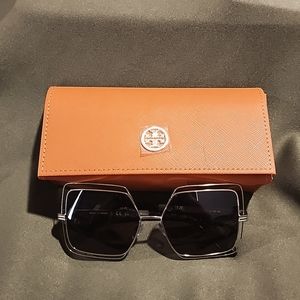 Shiny Gold Solid Brown Tory Burch Sunglasses